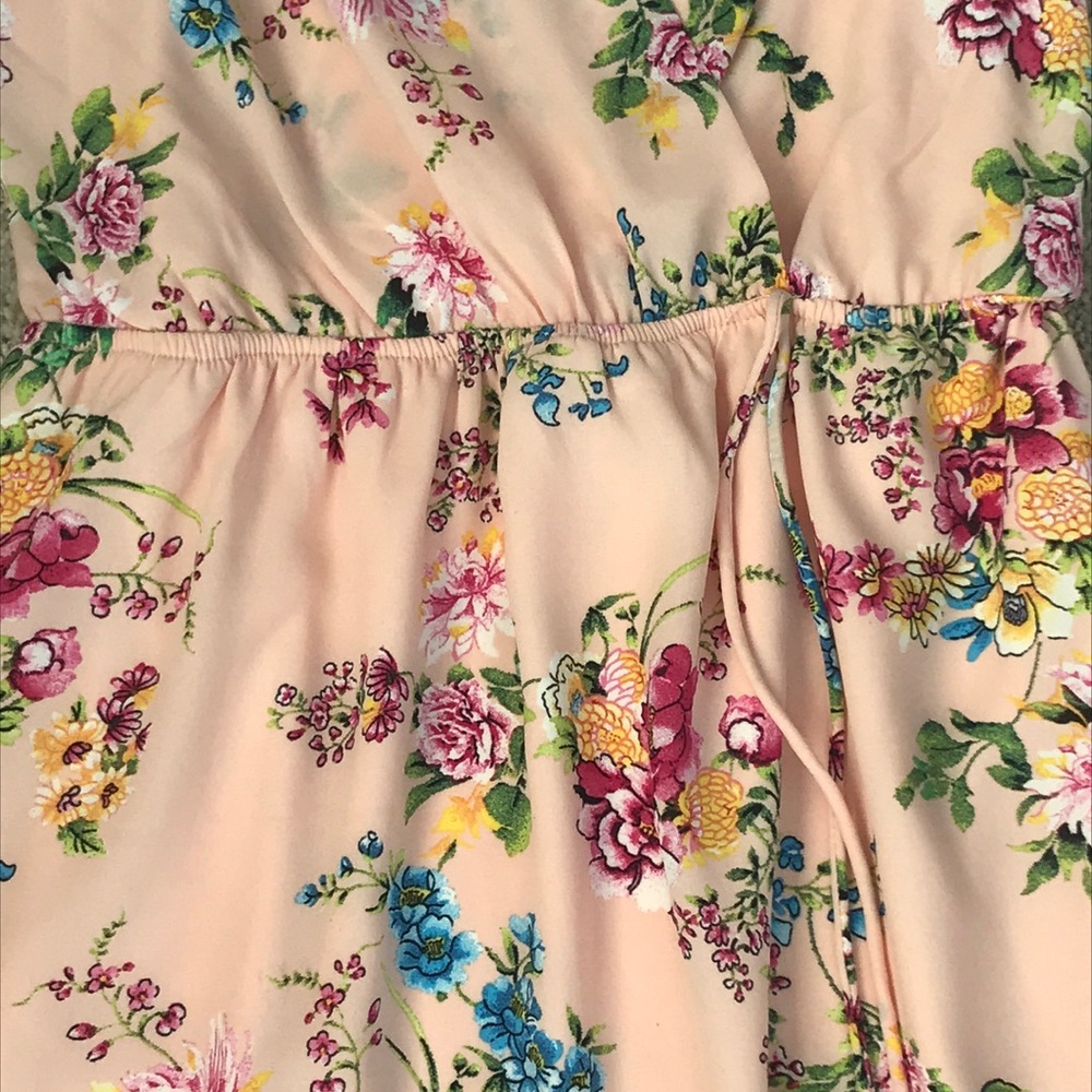 Pretty Pink Ruffled Floral Dress - Picture 2 of 6